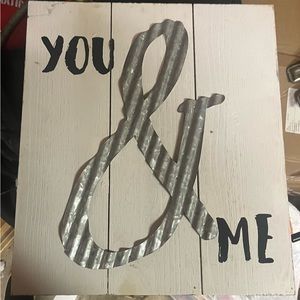 My boyfriends ex had this decor and I don’t want this